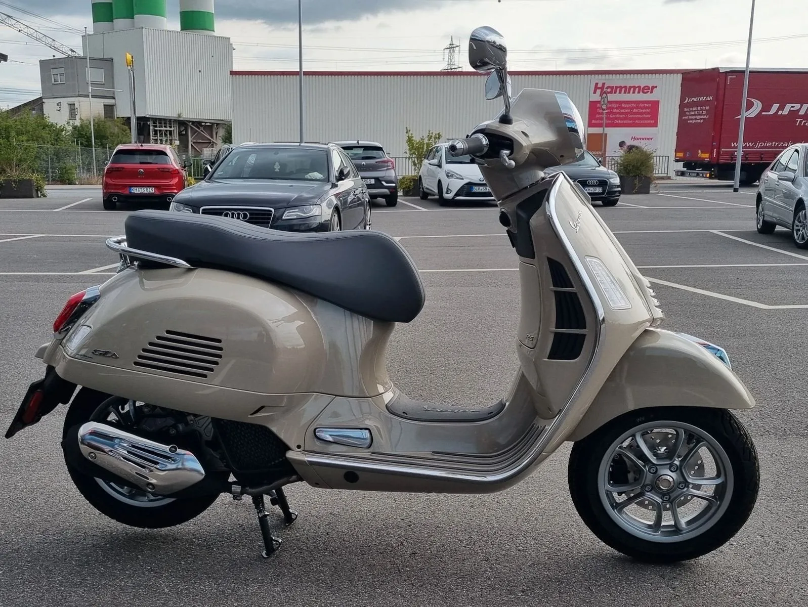 Vespa GTS 125