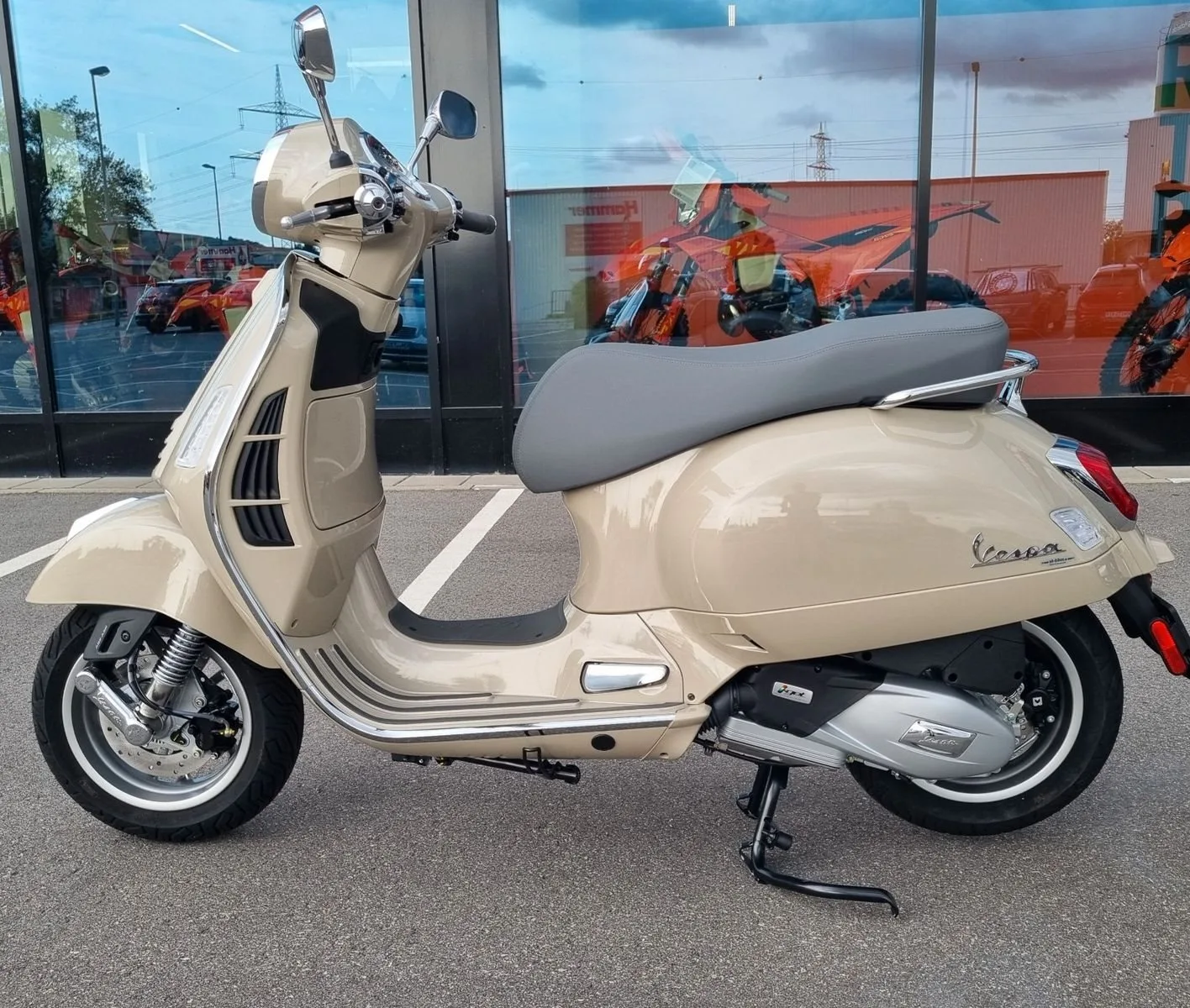 Vespa GTS 125