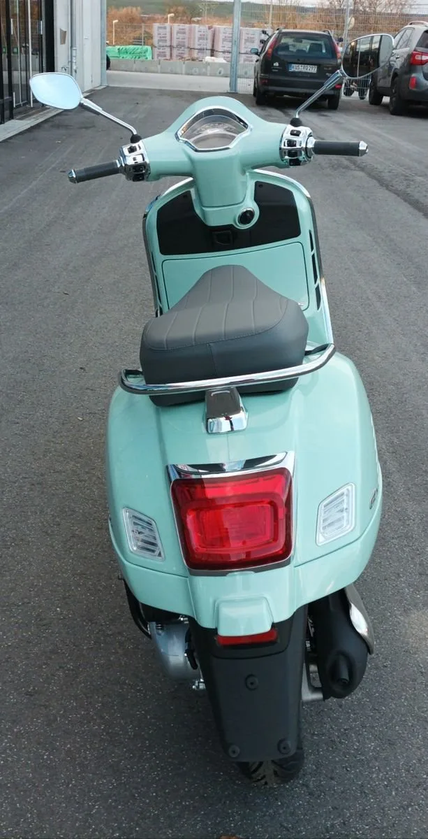Vespa GTS 125