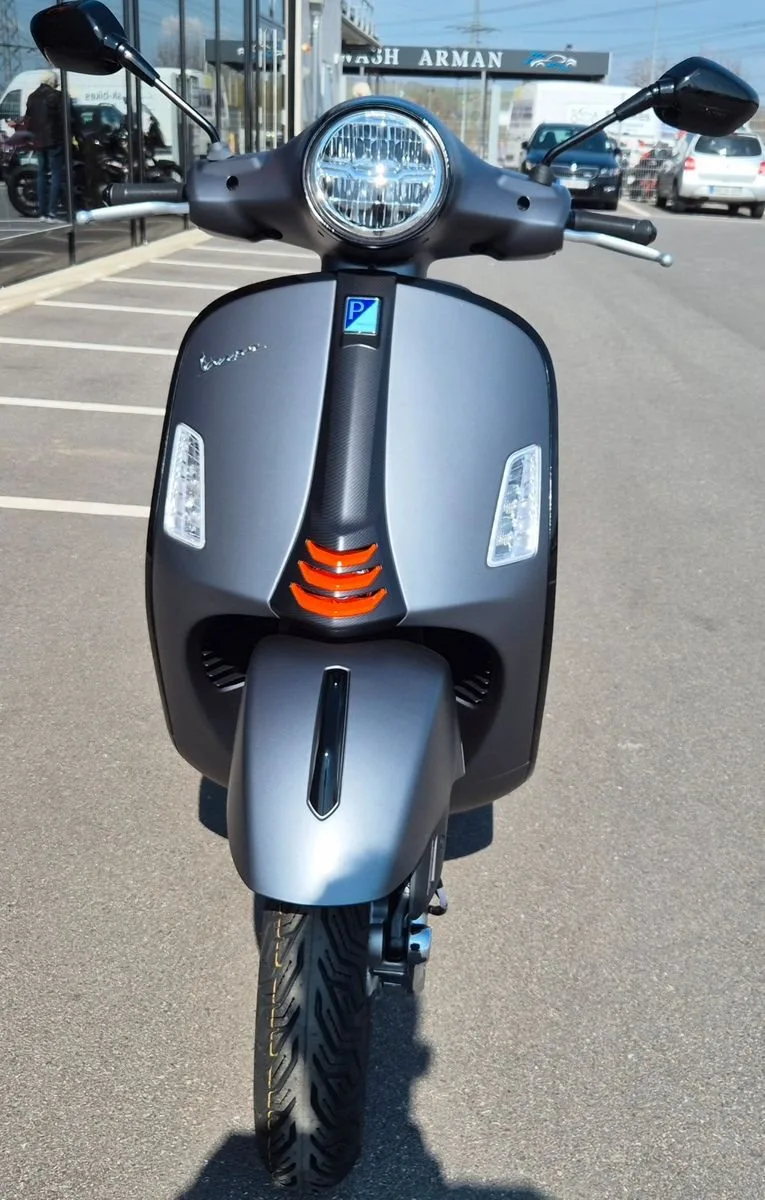 Vespa GTS 125 i.e. Super Sport