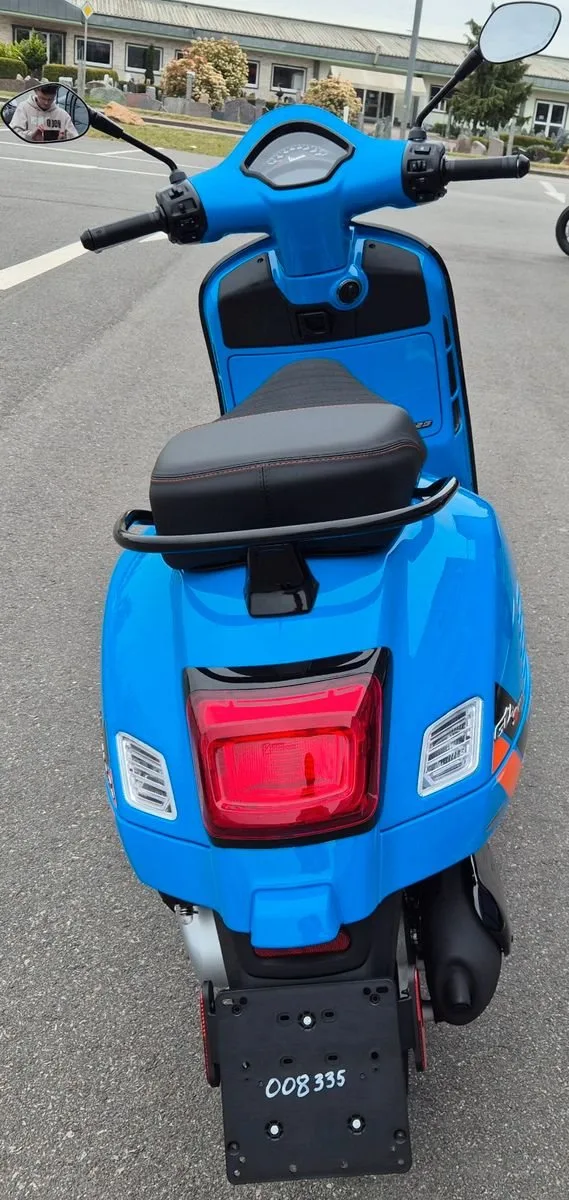 Vespa GTS 125 i.e. Super Sport