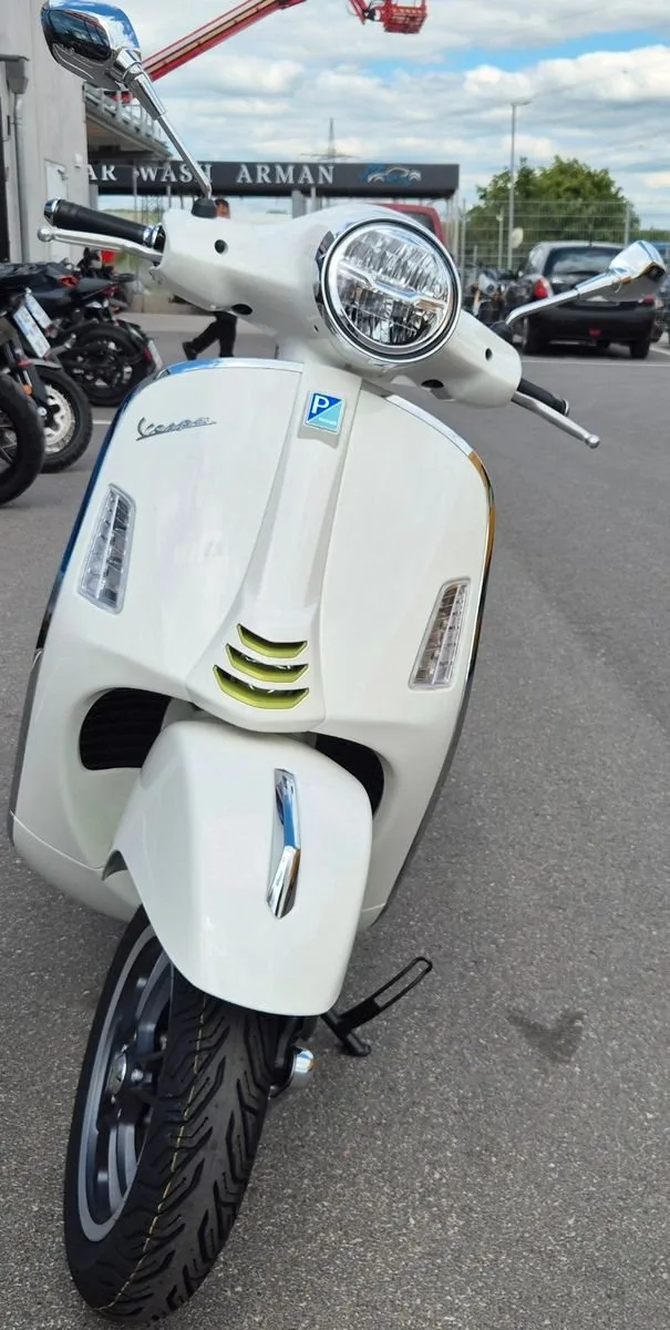 Vespa GTS 125 Super Tech