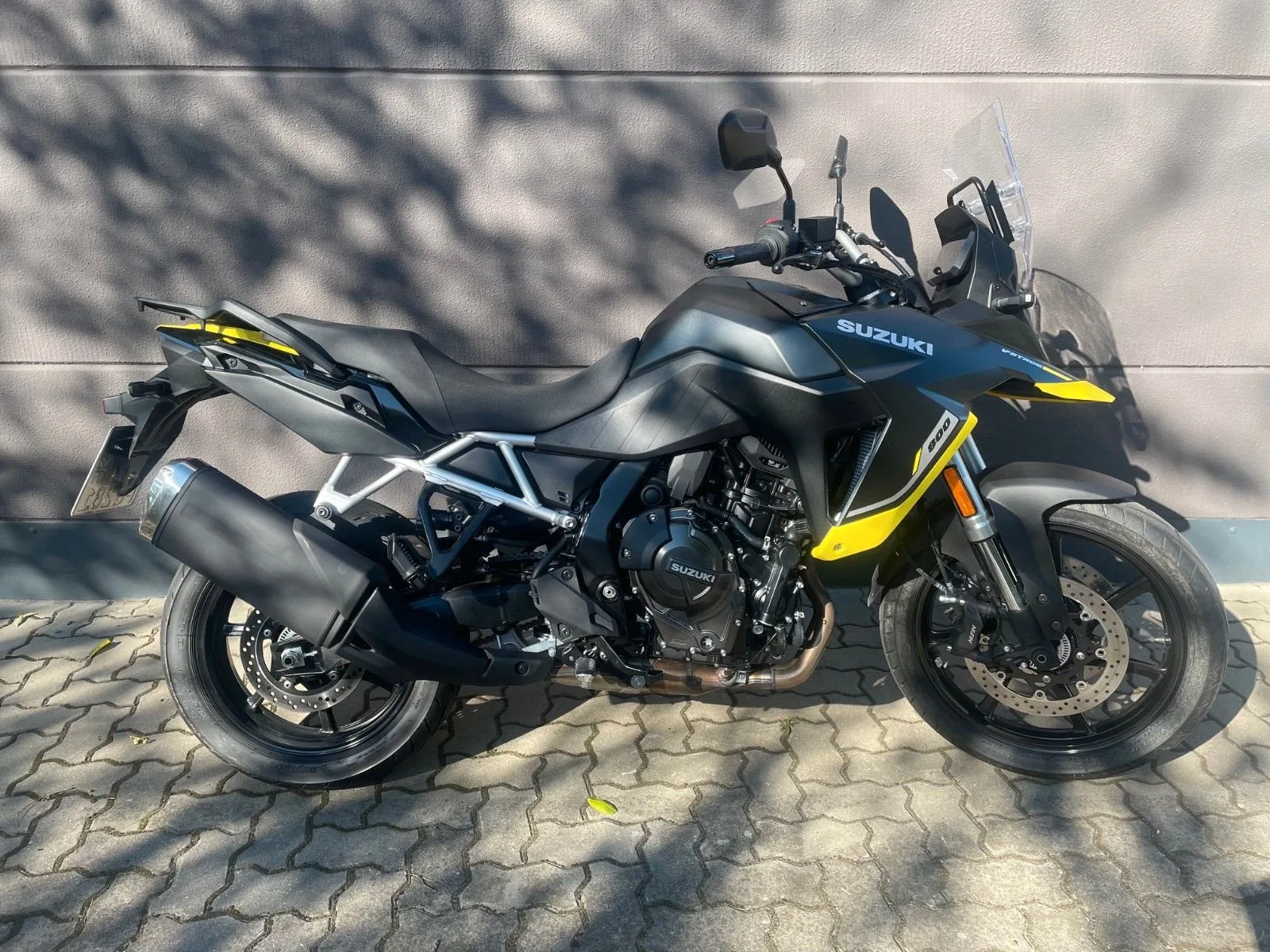 Suzuki V-Strom 800