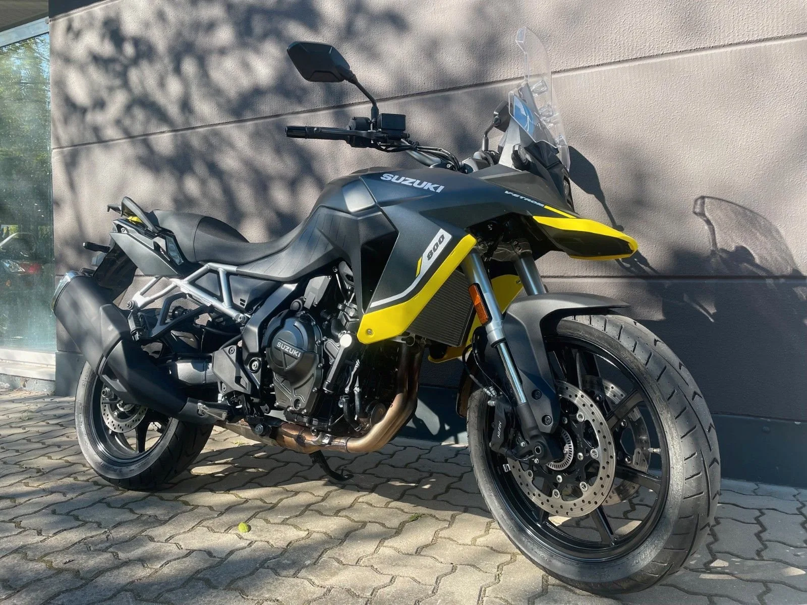 Suzuki V-Strom 800