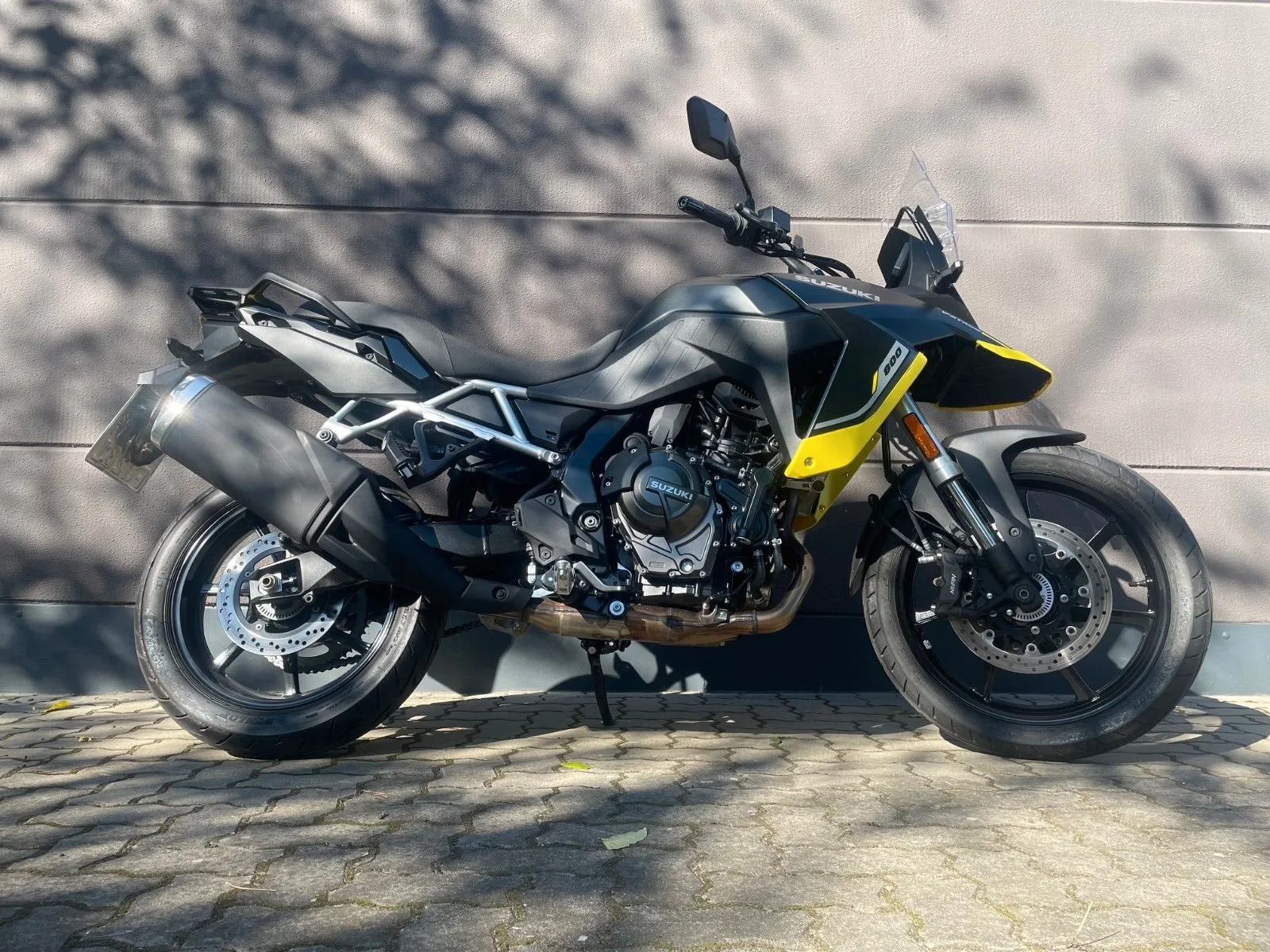 Suzuki V-Strom 800