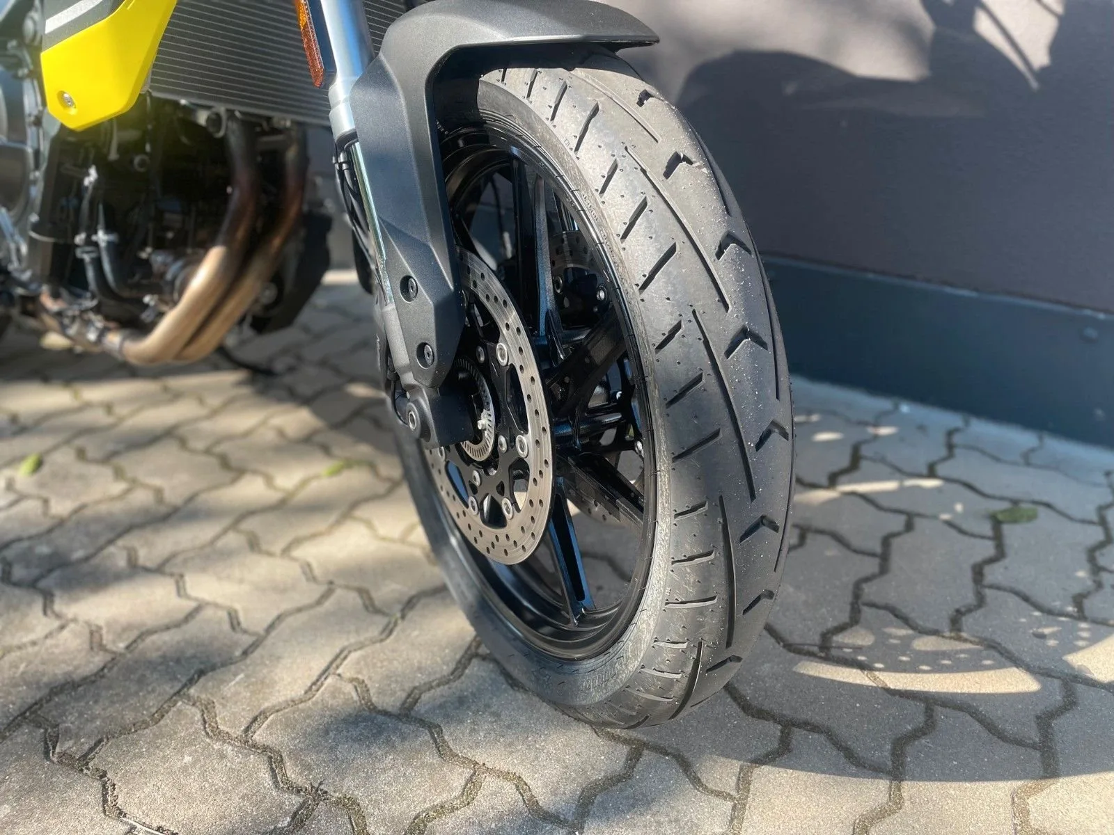 Suzuki V-Strom 800