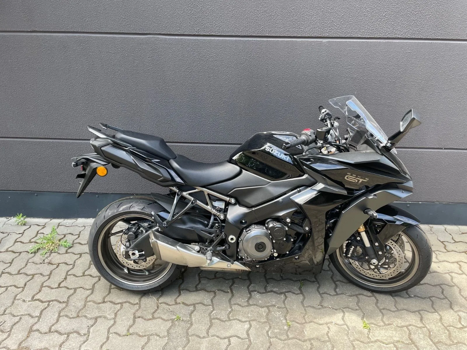 Suzuki GSX-S1000GT