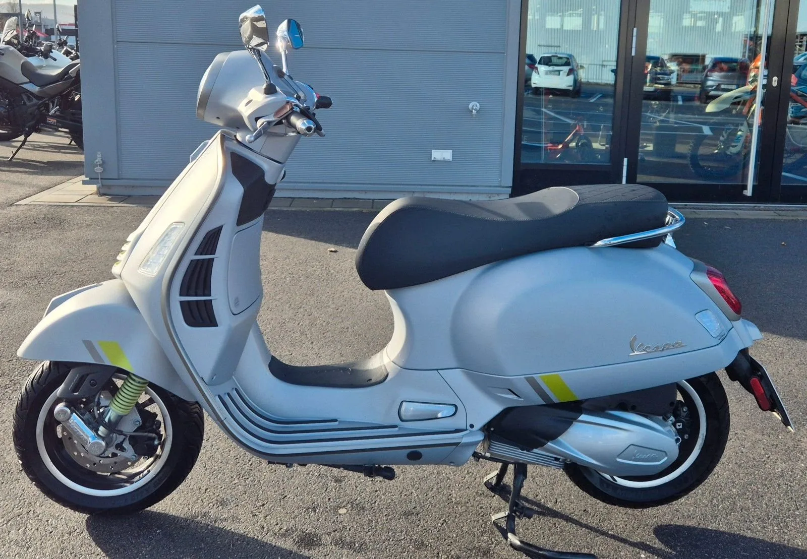 Vespa GTS 300 Super Tech