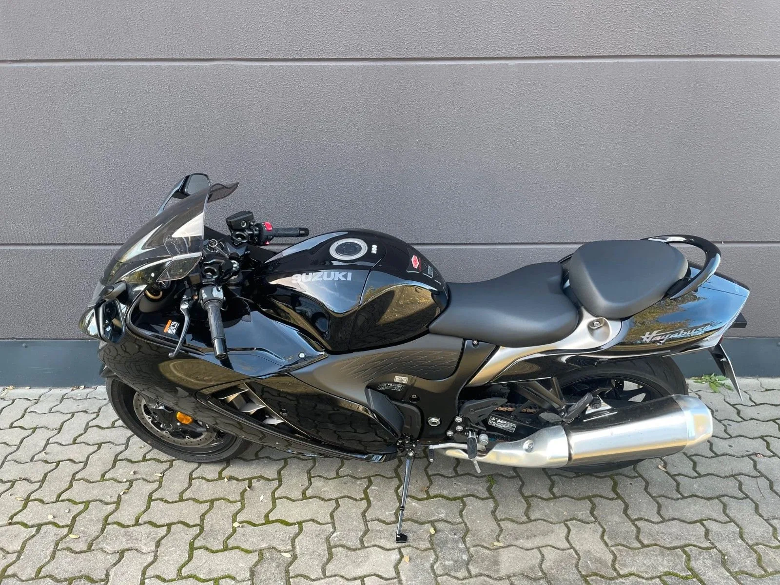 Suzuki GSX-1300RR Hayabusa