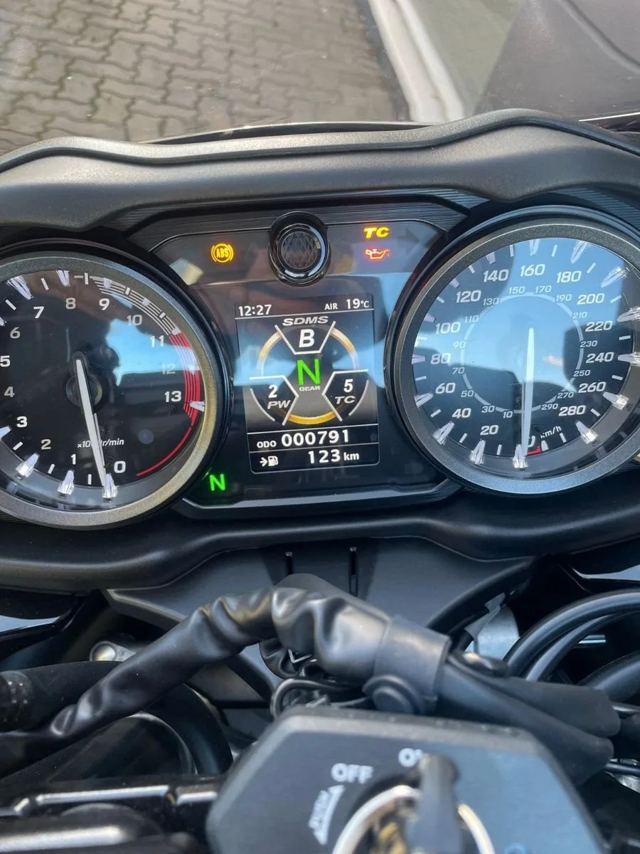 Suzuki GSX-1300RR Hayabusa