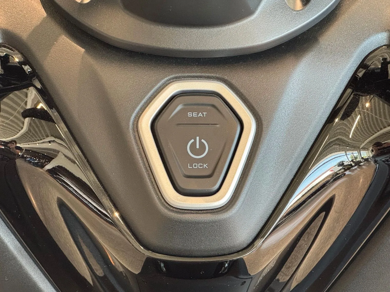 Yamaha TMAX 560 Tech Max