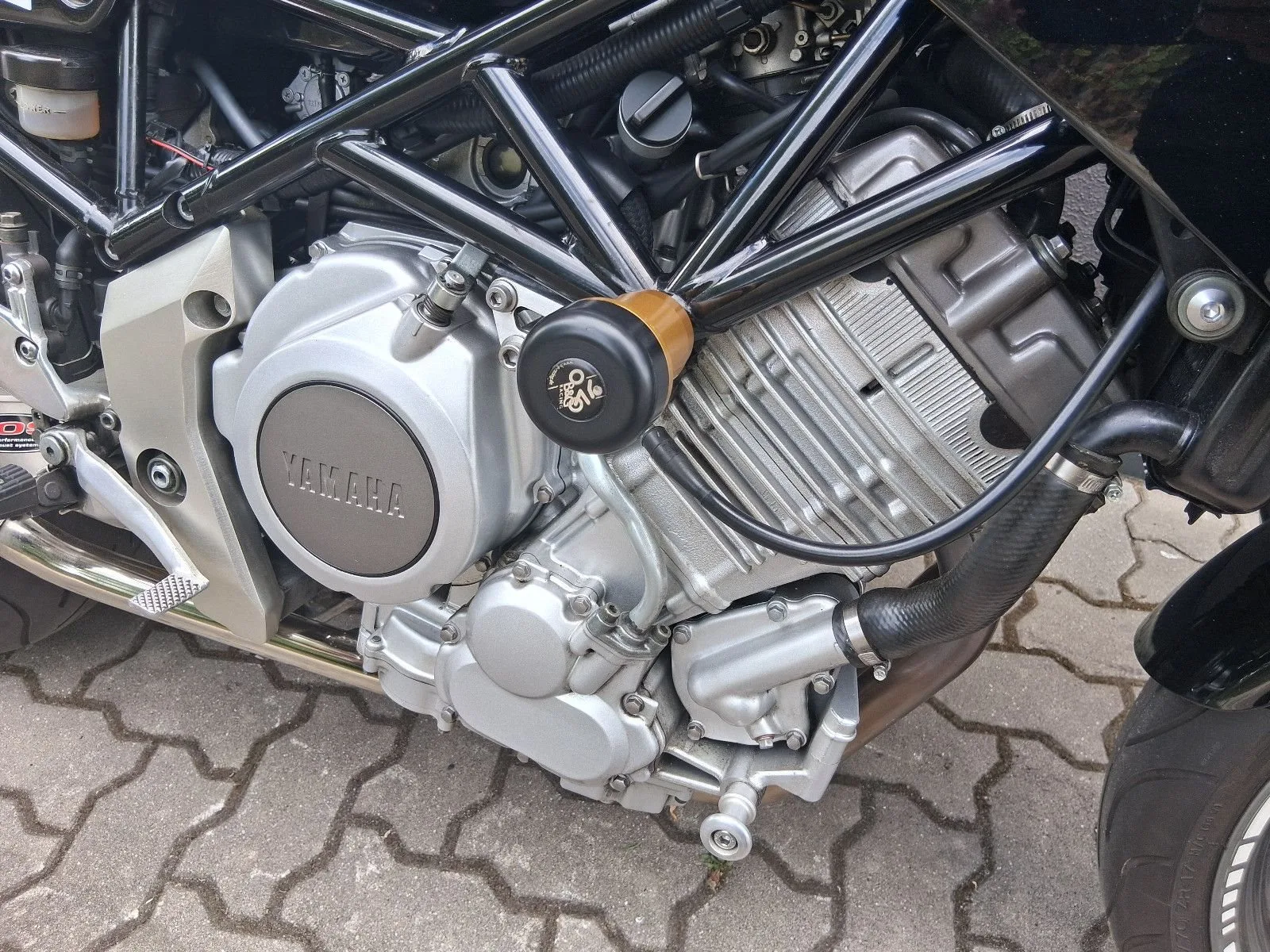 Yamaha TRX 850