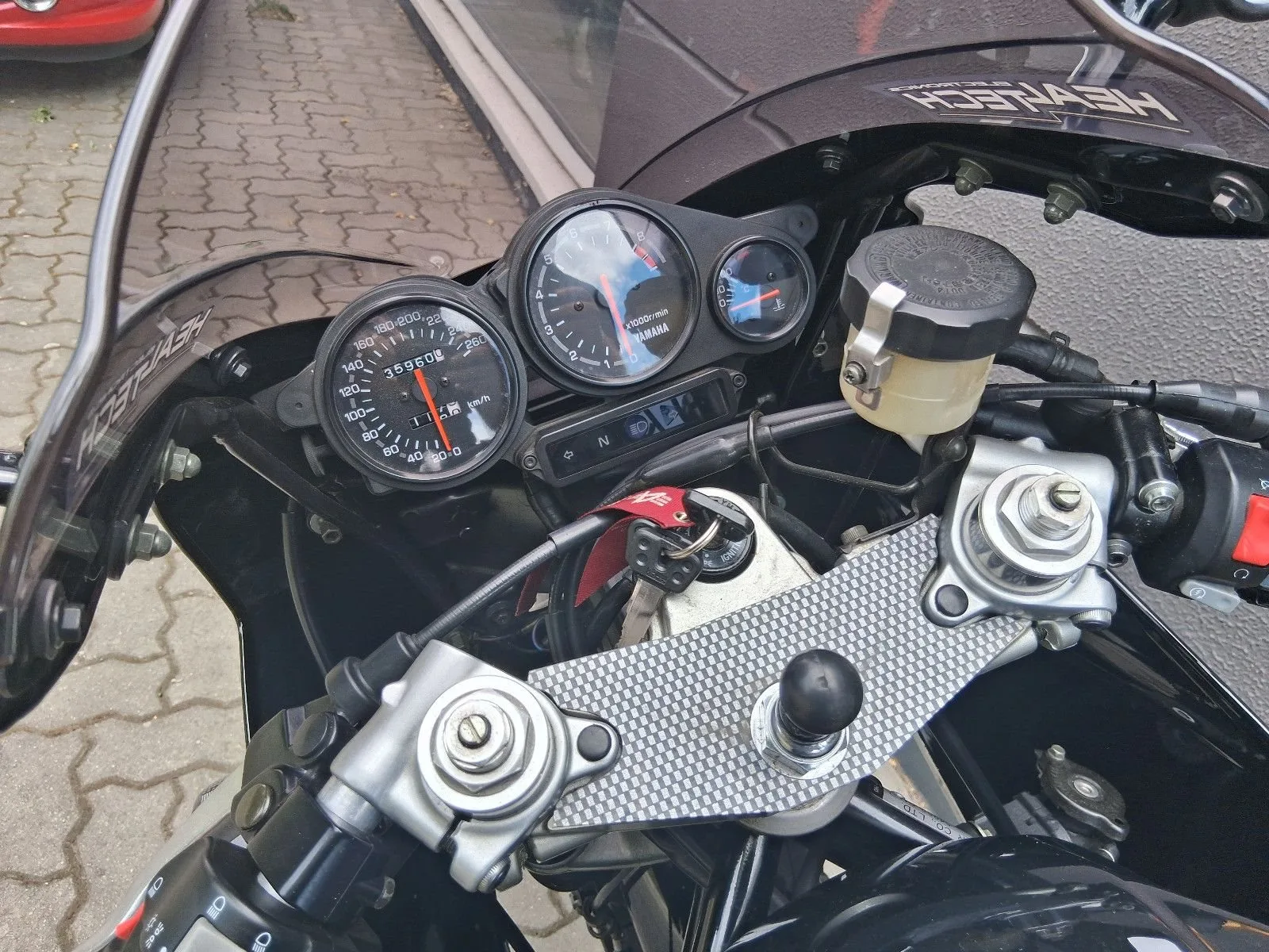 Yamaha TRX 850