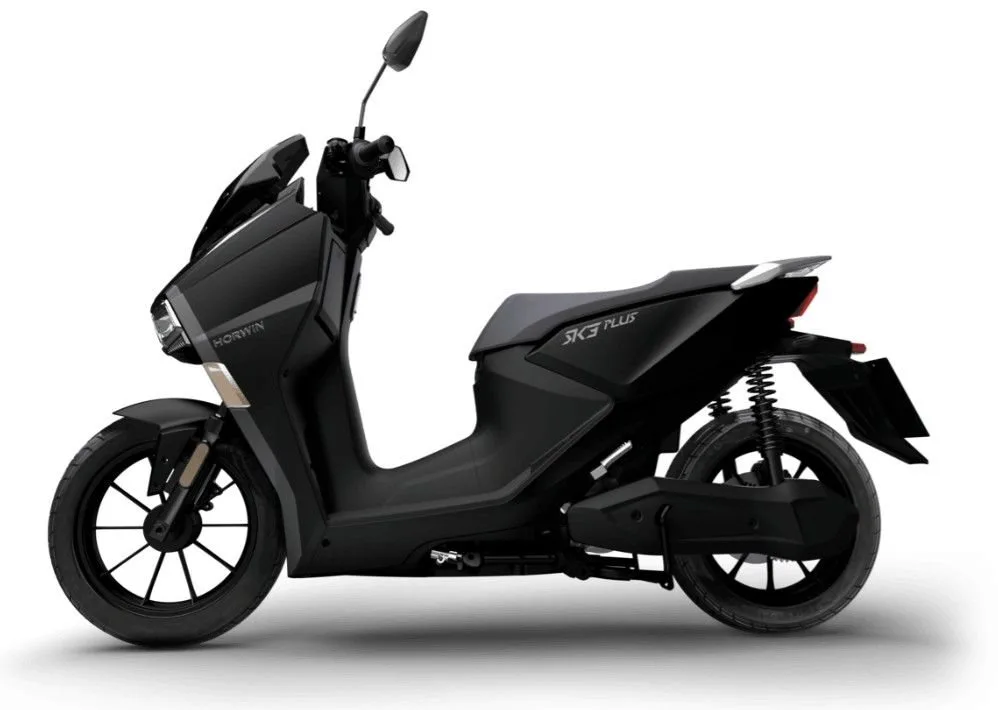 Horwin SK3 PLUS 2 Akkus 100 km/h Reichw 130 Aktion