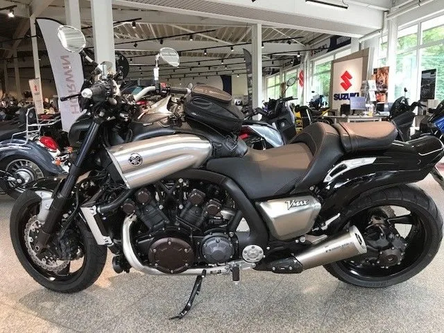 Yamaha V-MAX