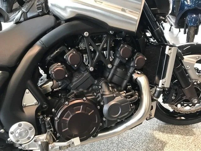 Yamaha V-MAX