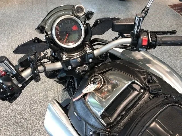 Yamaha V-MAX