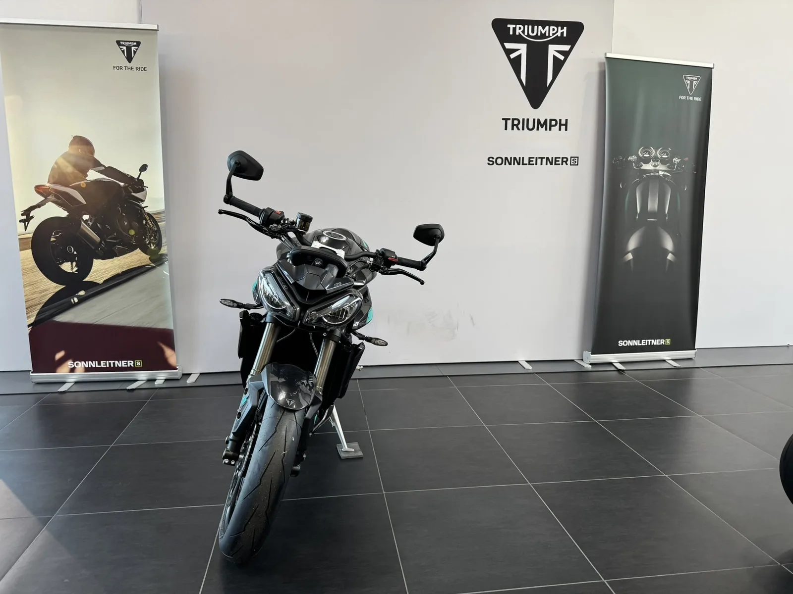 Triumph H