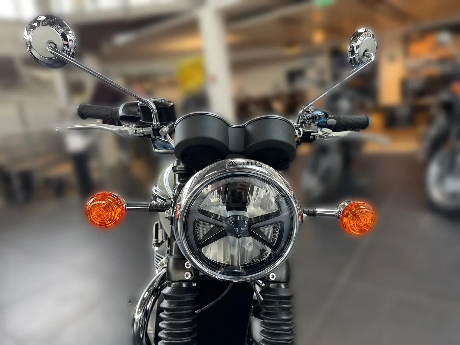 Triumph Bonneville T120 DU5 MY26