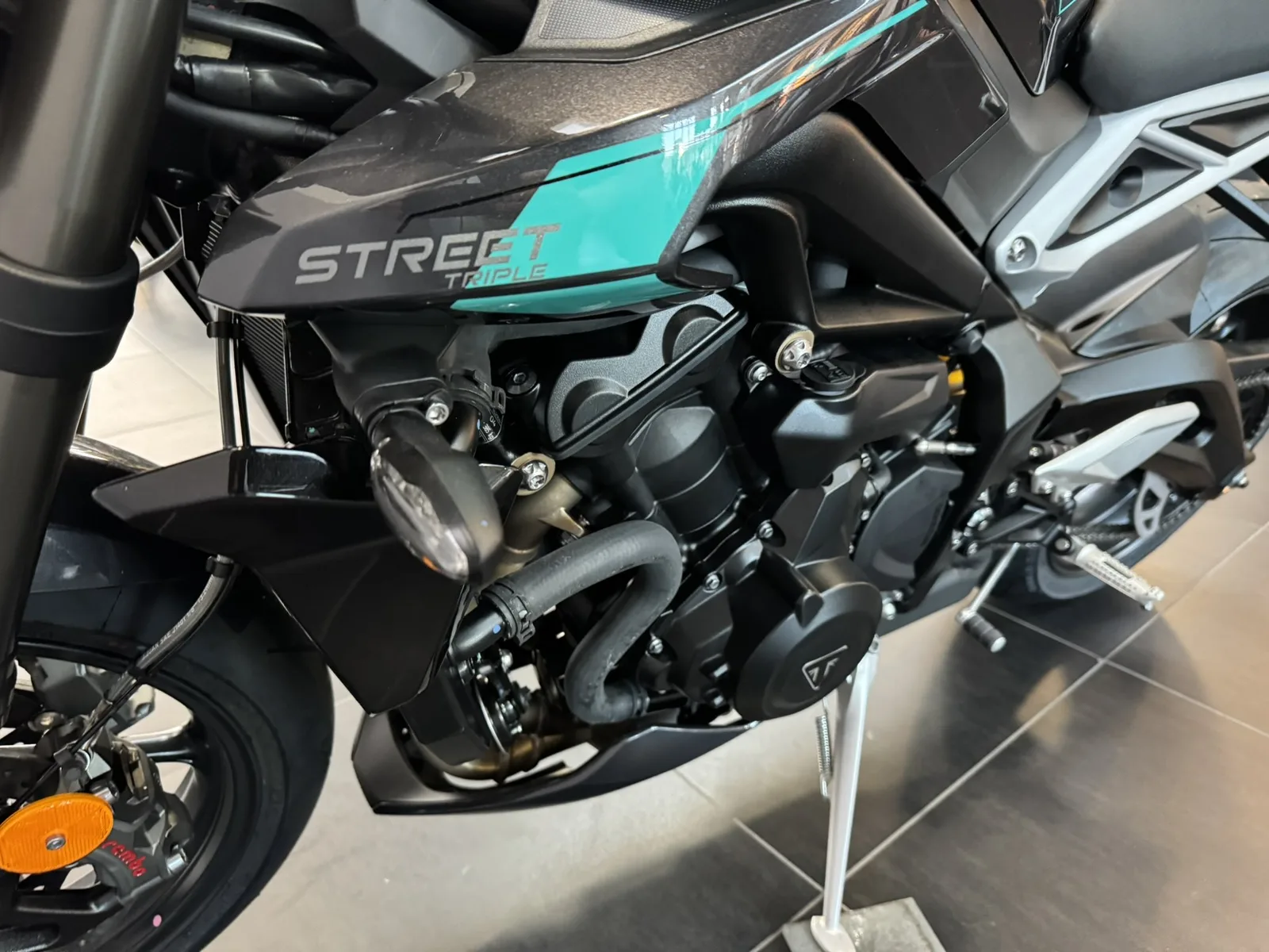 Triumph H