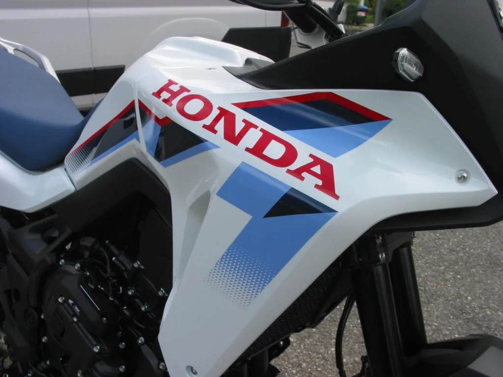 Honda XL750 Transalp E-Clutch sofort verfügbar