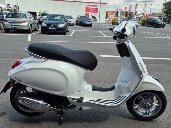 Vespa Primavera 125
