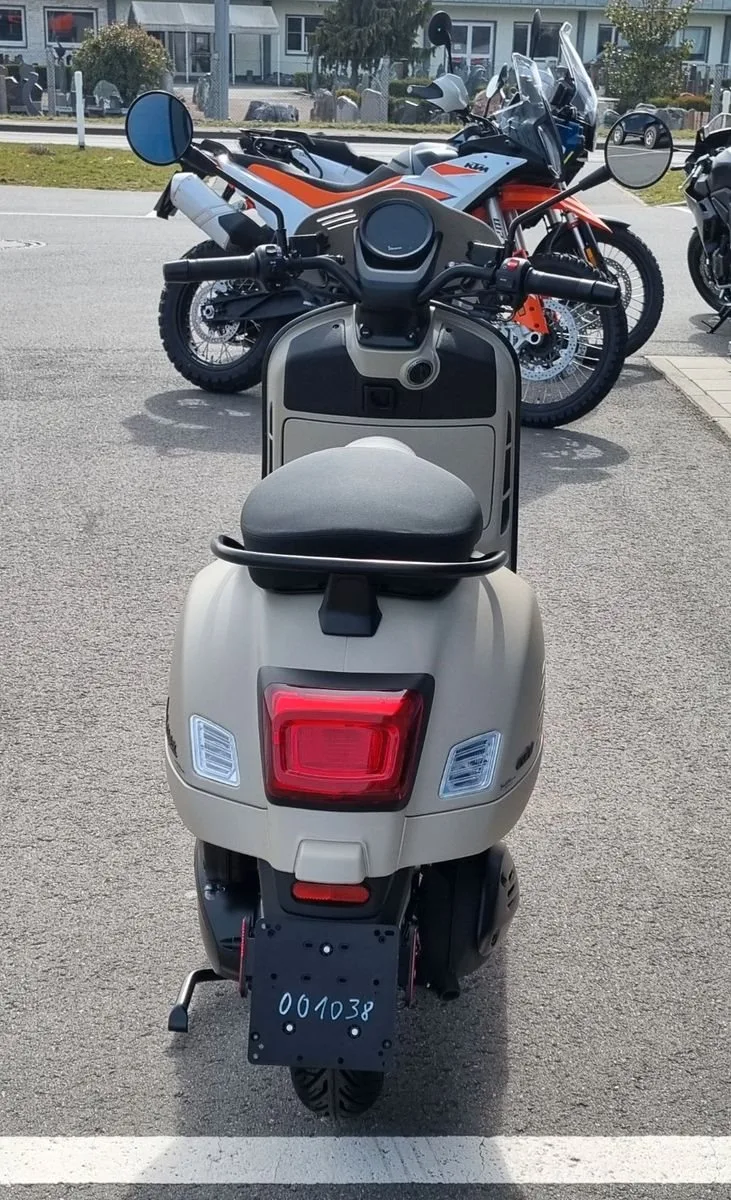 Vespa GTV 300