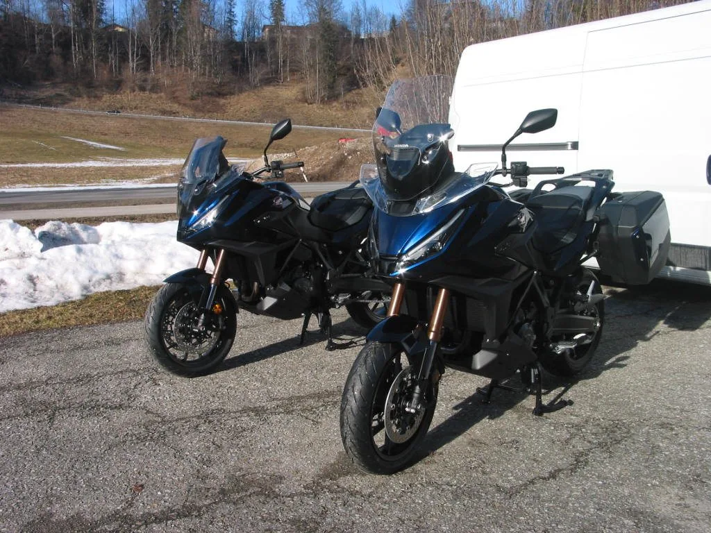 Honda NT1100 DCT Electronic Suspension 500,- € Zubehör kostenfrei