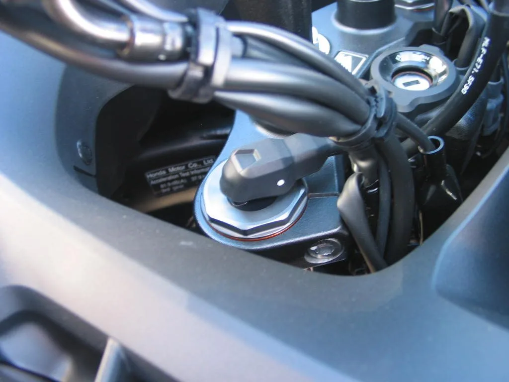 Honda NT1100 DCT Electronic Suspension 500,- € Zubehör kostenfrei