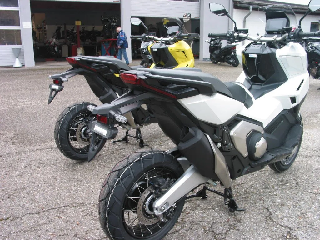 Honda X-ADV 750 SOFORT VERFÜGBAR