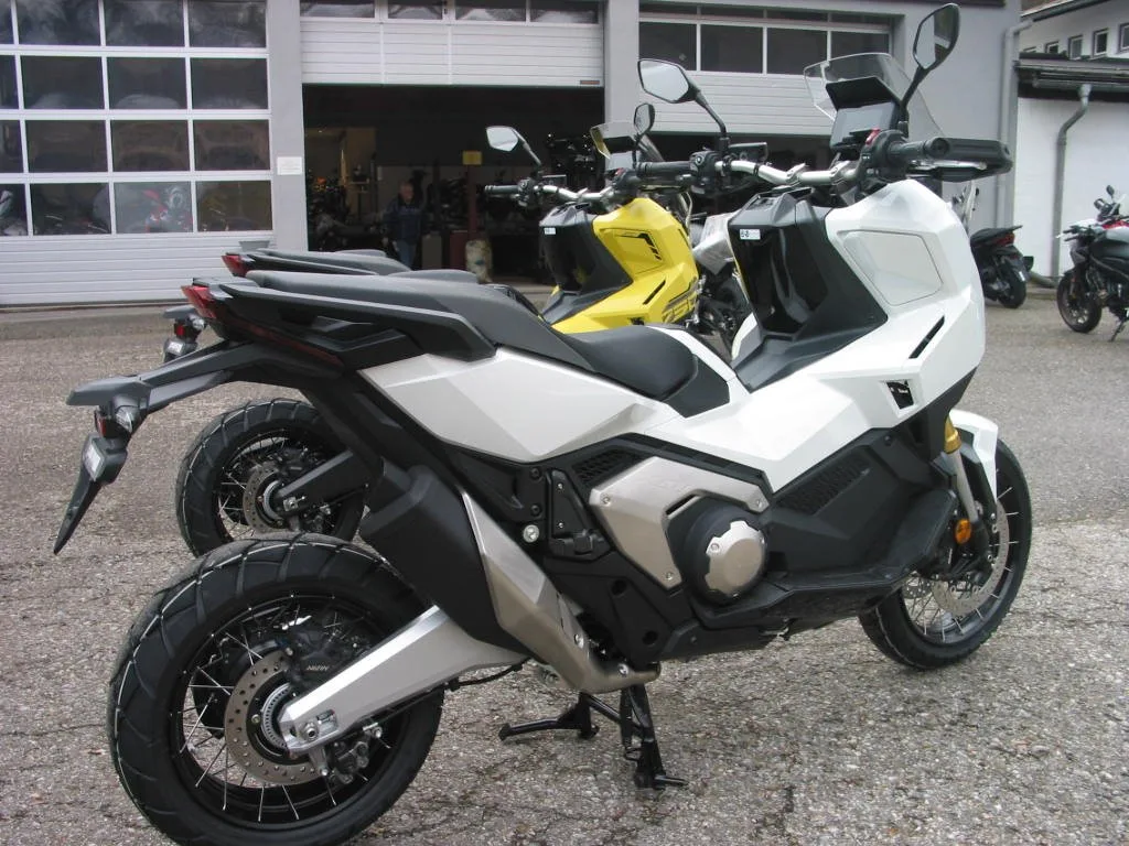 Honda X-ADV 750 SOFORT VERFÜGBAR