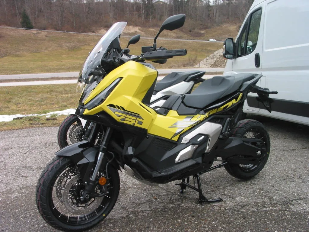 Honda X-ADV 750 SOFORT VERFÜGBAR
