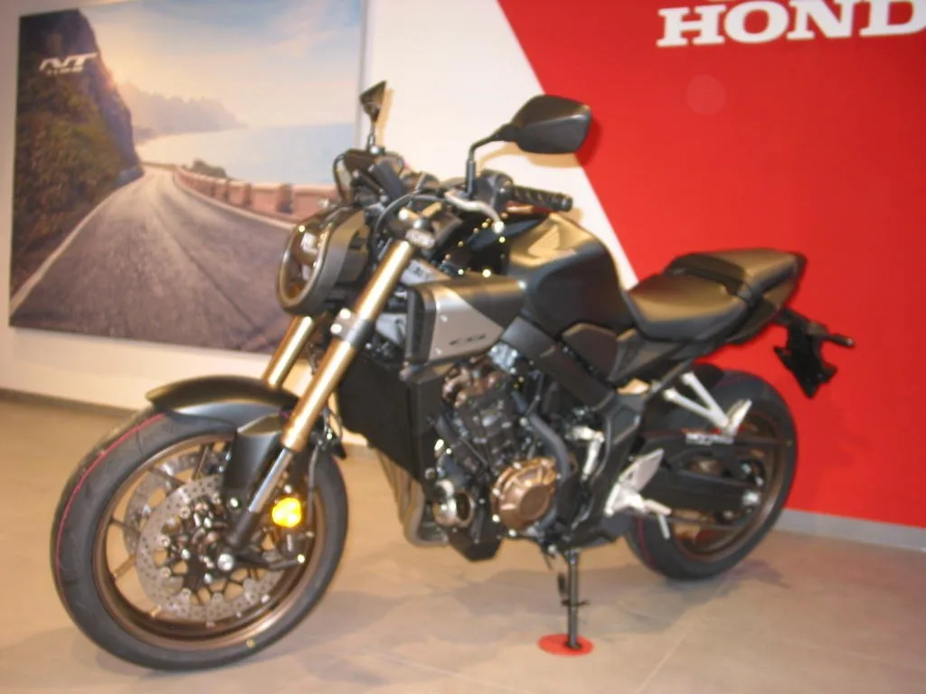 Honda CB650R E-Clutch ANGEBOT