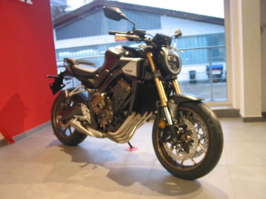 Honda CB650R E-Clutch ANGEBOT