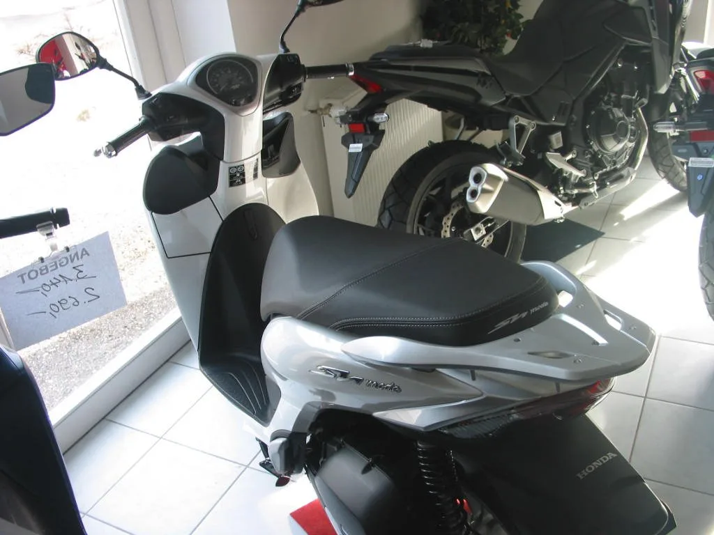 Honda SH Mode 125