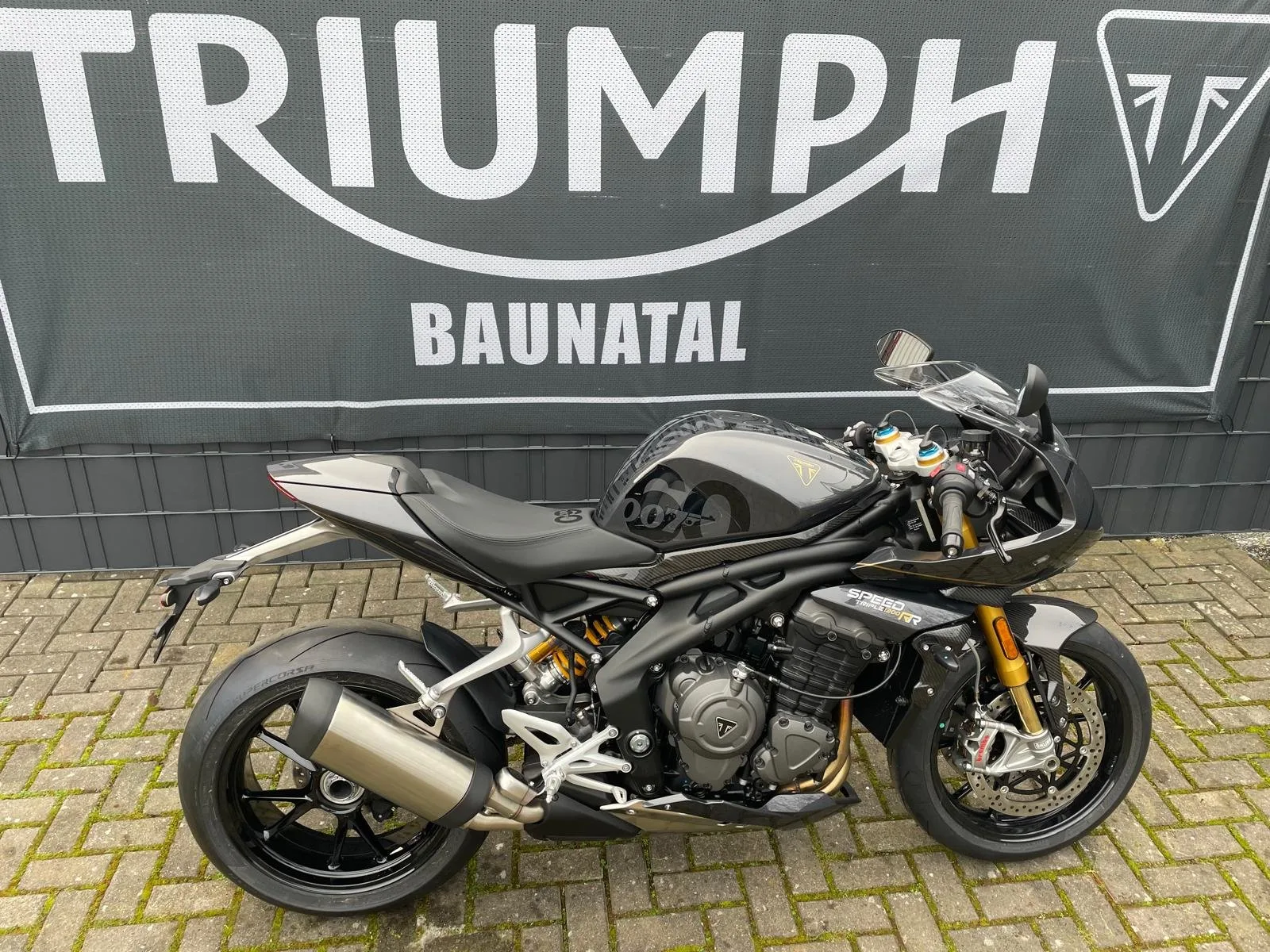 Triumph Speed Triple 1200 RR James Bond Edition 007 James Bond Edition