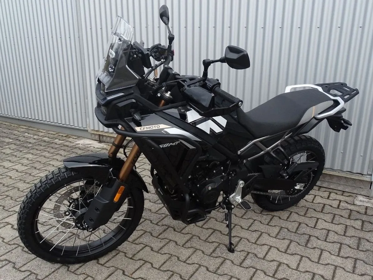 CFMOTO 450MT