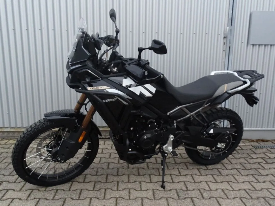 CFMOTO 450MT