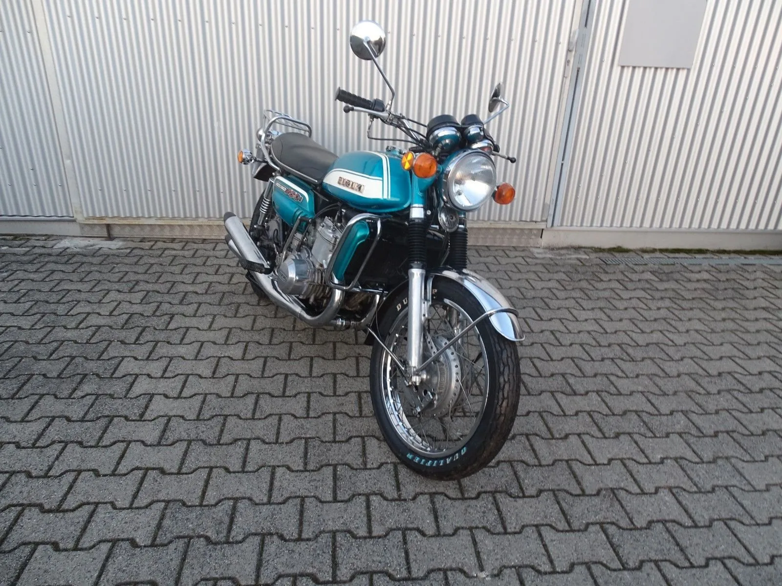 Suzuki GT 750