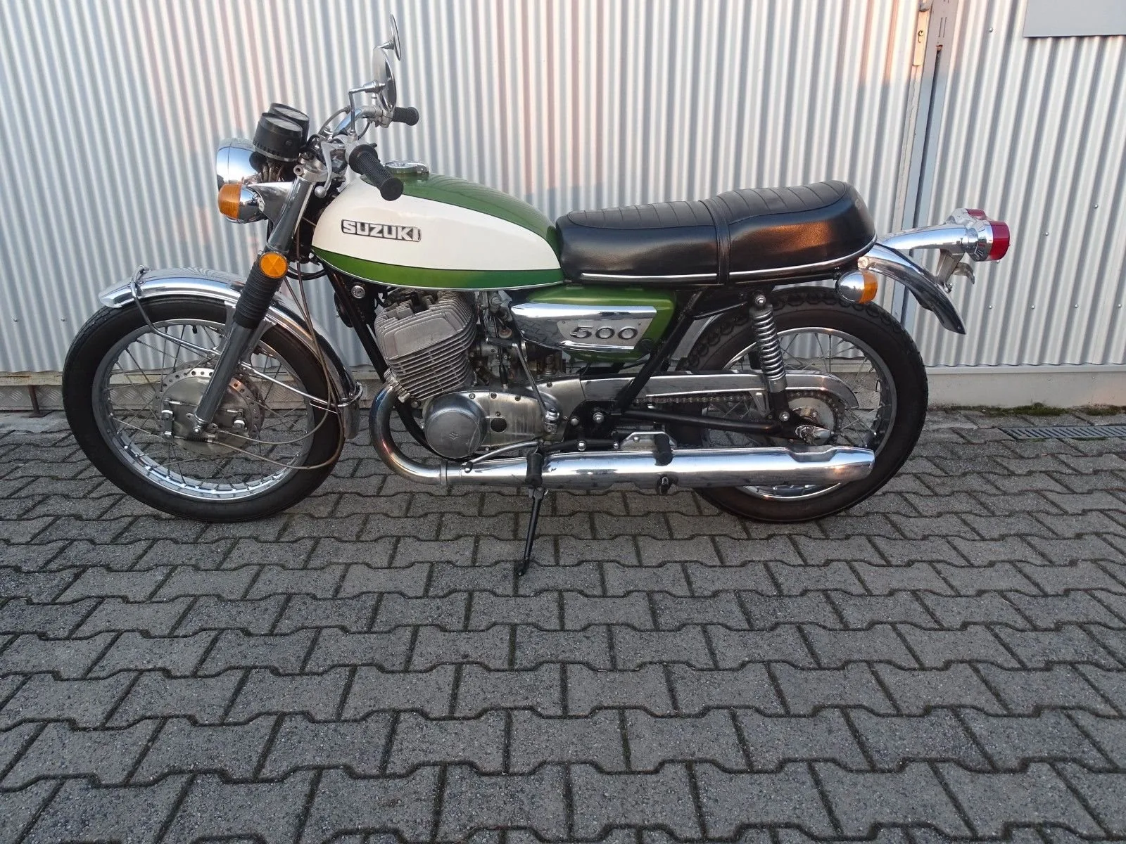 Suzuki T 500