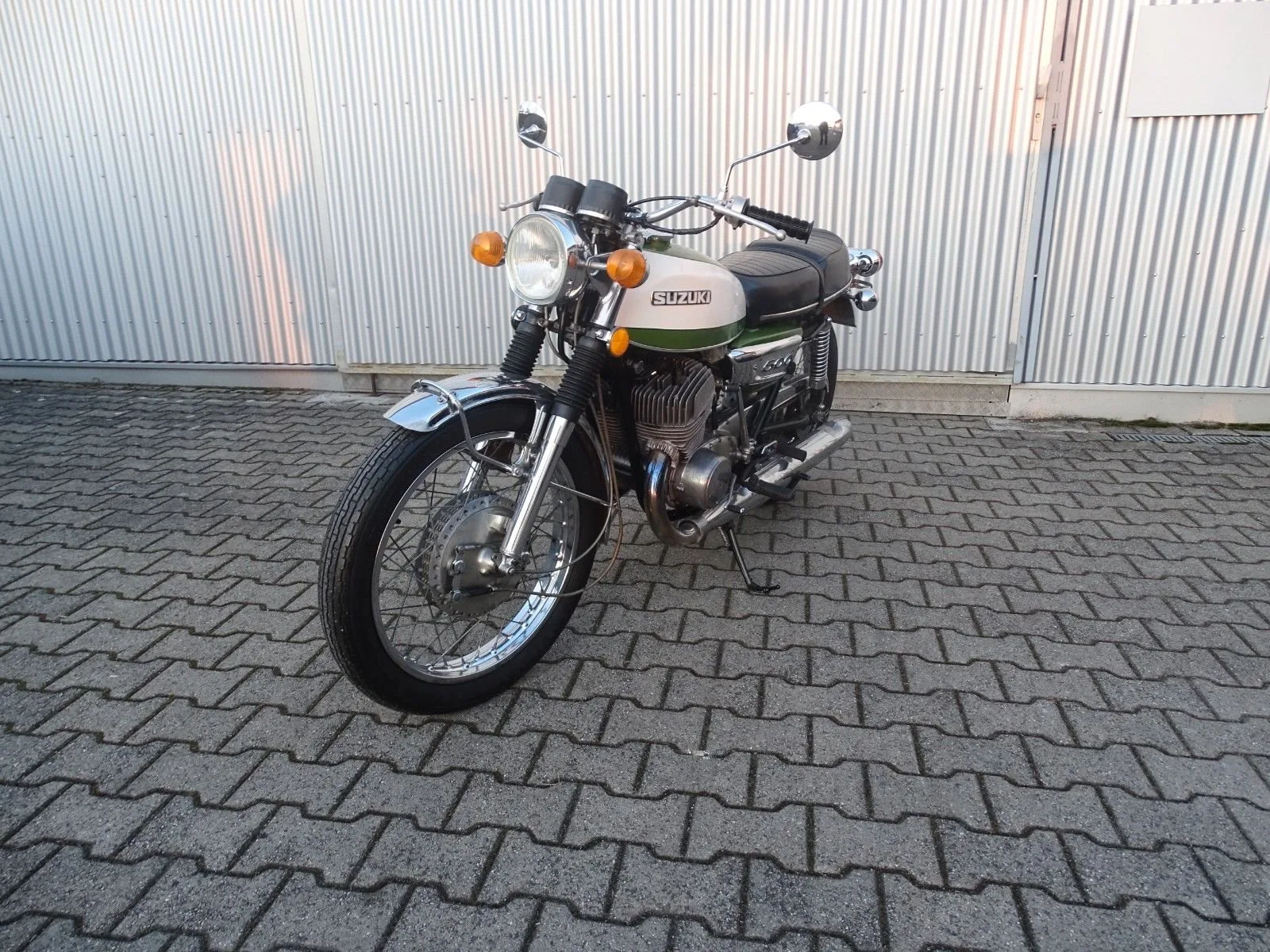 Suzuki T 500