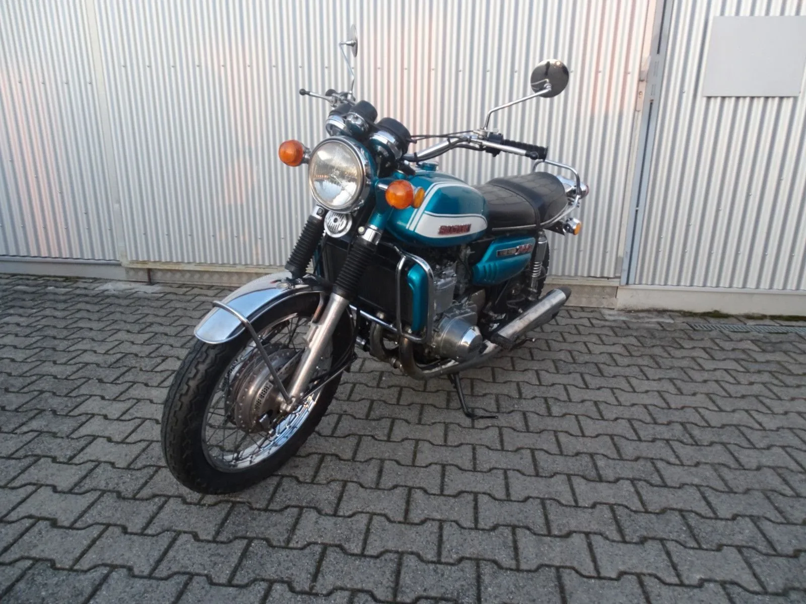 Suzuki GT 750