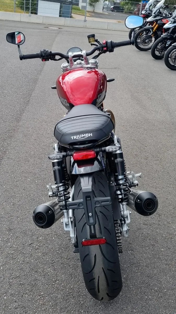 Triumph Speed Twin 1200