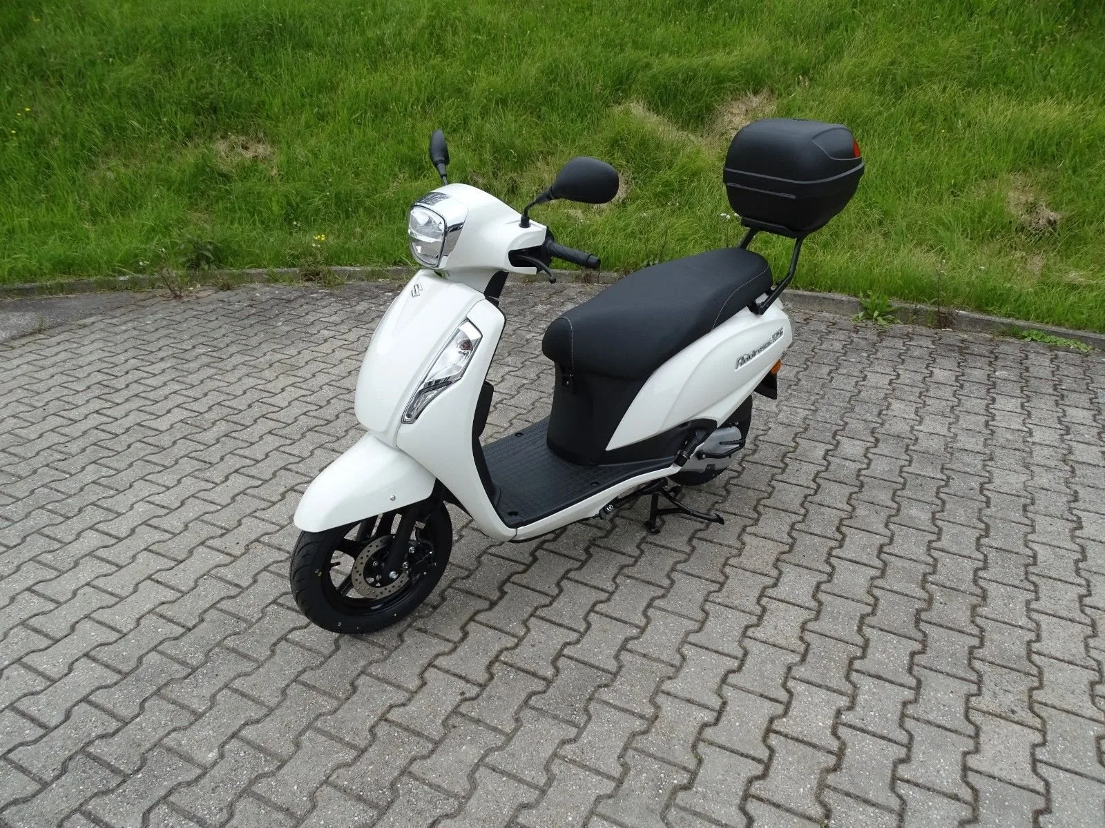 Suzuki Address 125