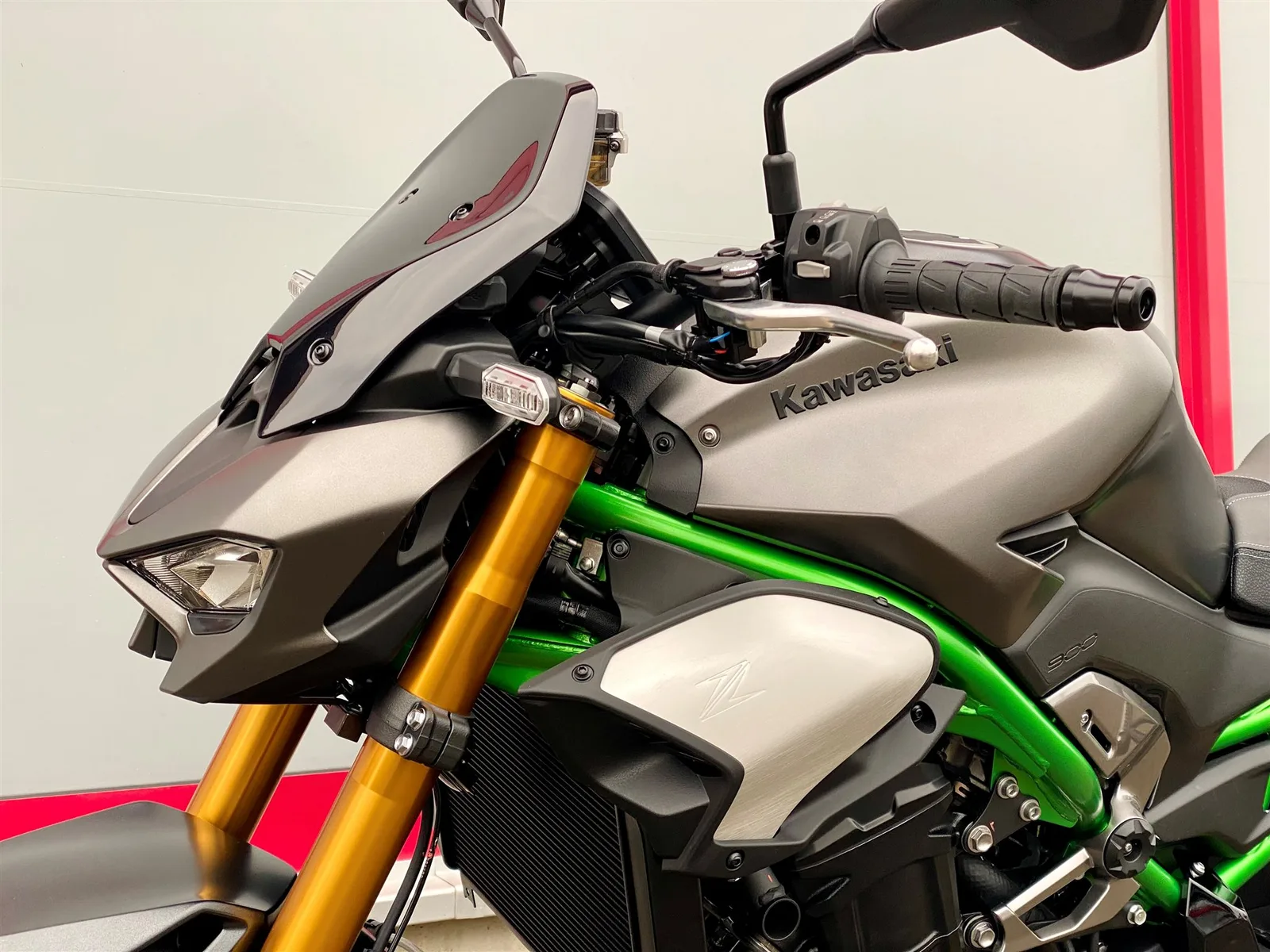 Kawasaki Z900 SE mit Performance Kit, Mod. 2026, sofort verfügbar!!