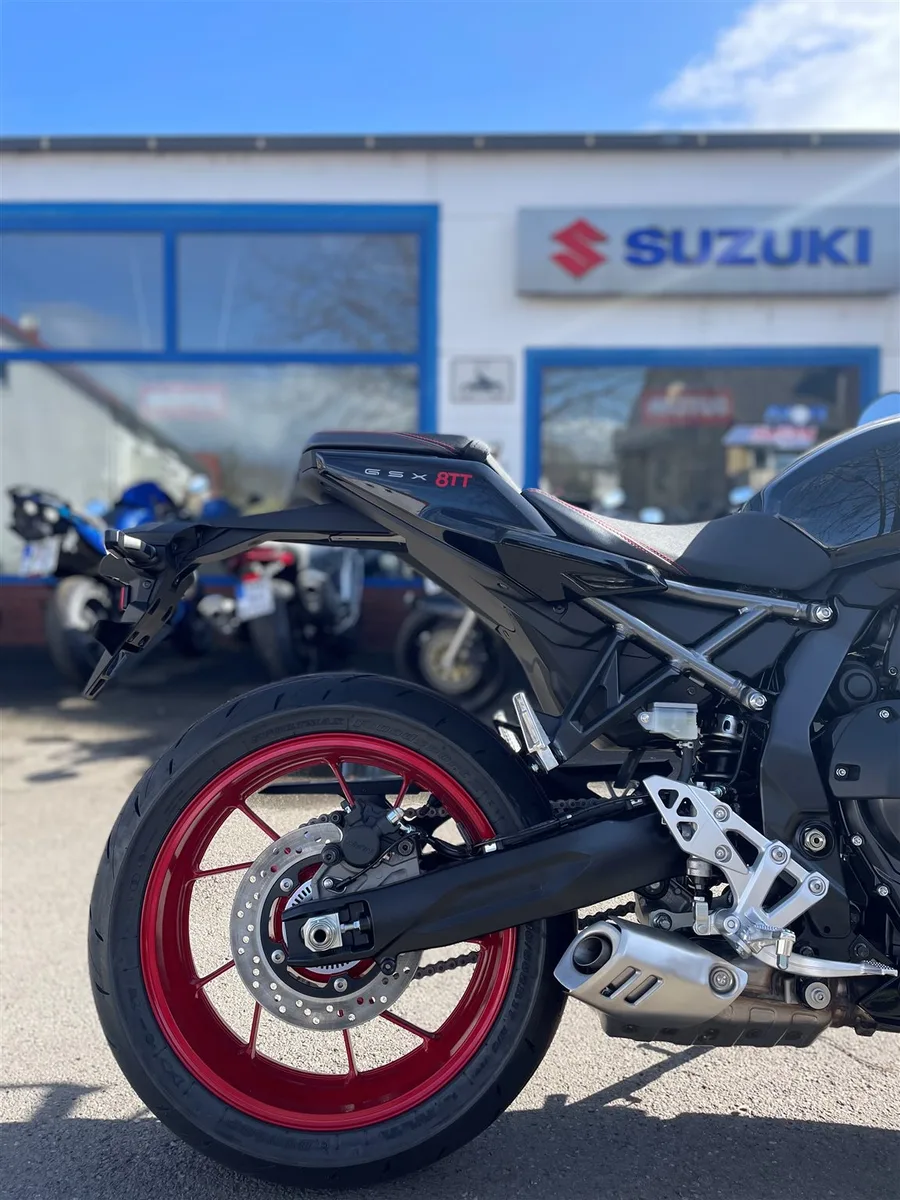 Suzuki GSX-8TT