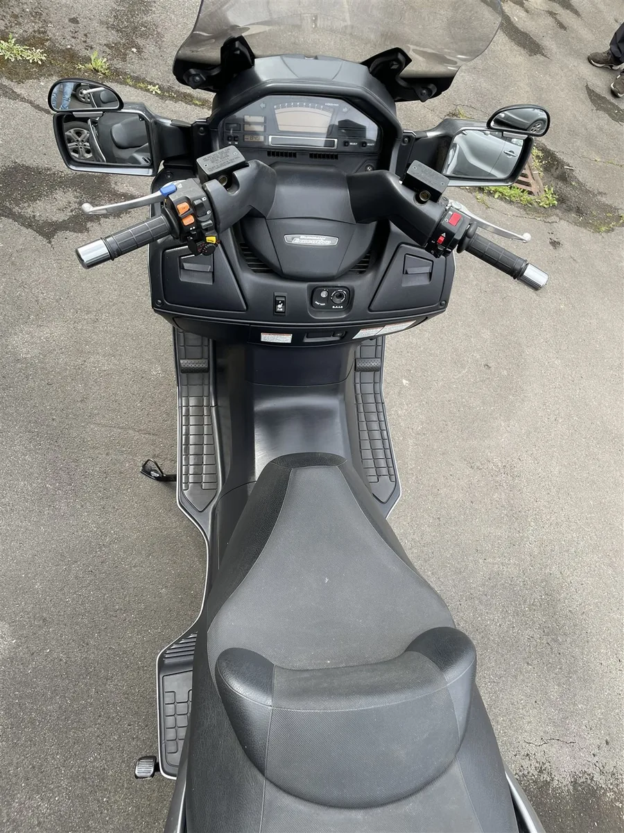 Suzuki Burgman 650 Executive