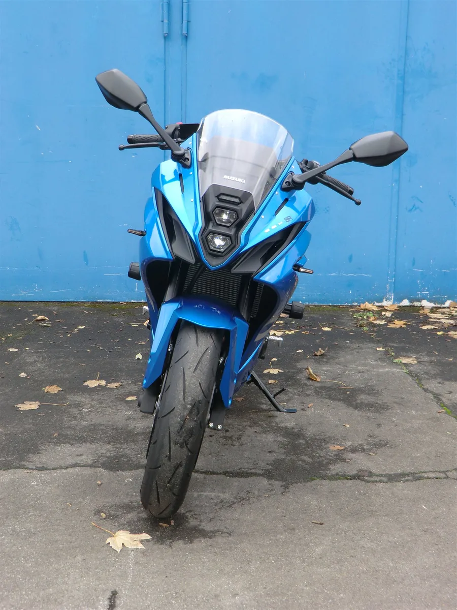 Suzuki GSX-8R