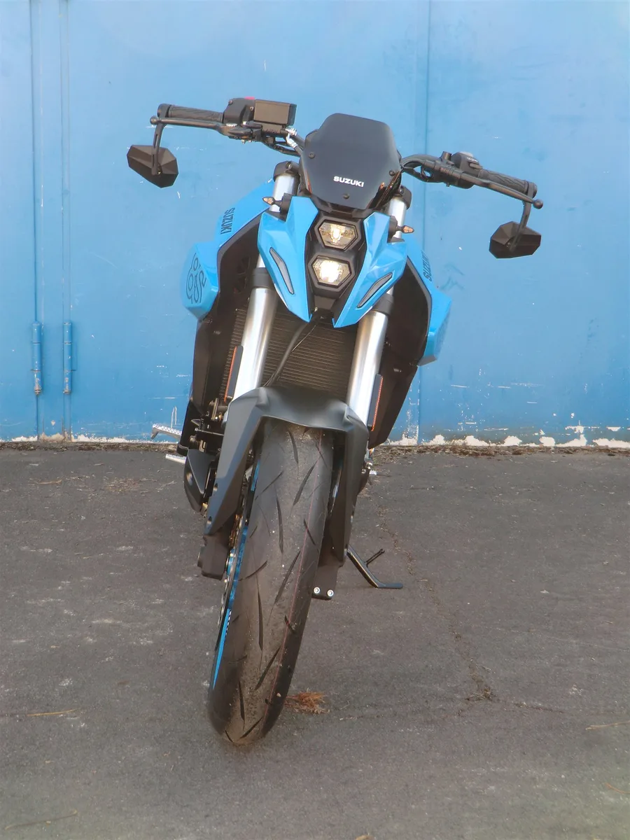 Suzuki GSX-8S