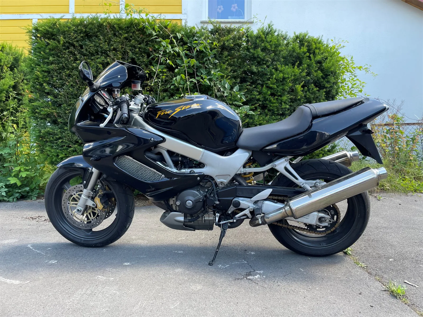 Honda VTR 1000 F Fire Storm